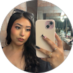 Profile photo of Valeria Torres