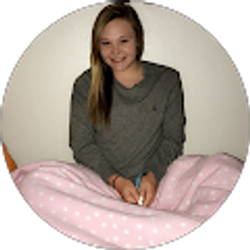 Profile photo of Hollie Pankake