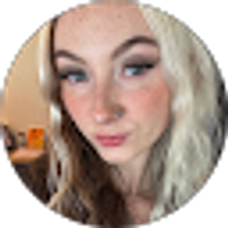 Profile photo of Samantha McQueen