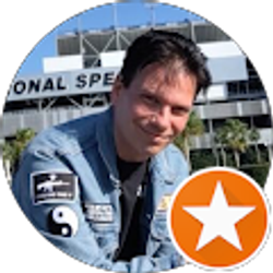 Profile photo of Dennis Cwalina