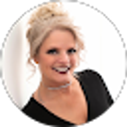 Profile photo of Lori Moore