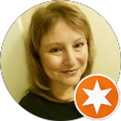 Profile photo of Sandi Cruz