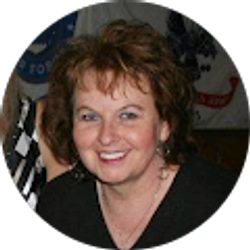 Profile photo of Vickie Barker