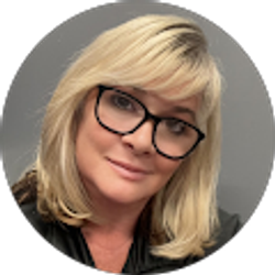 Profile photo of Christina Peratos