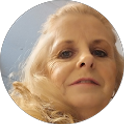 Profile photo of Patricia Gold