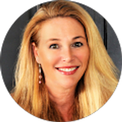 Profile photo of Colleen Hartmann