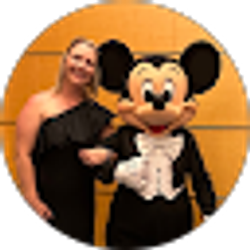 Profile photo of Samantha Thomas
