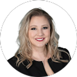 Profile photo of Renee Zuzan (Realtor Renee)