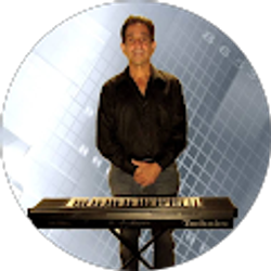 Profile photo of Rockinjay The Piano Man