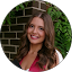 Profile photo of Eliana Candelaria