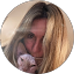 Profile photo of Michelle Klahn