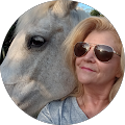 Profile photo of Lauren Kaczor