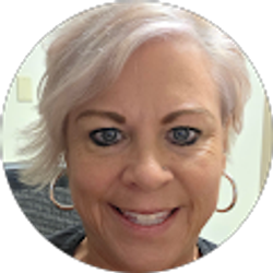 Profile photo of Lisa Ruiz