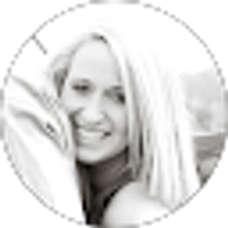 Profile photo of Courtney Ehase