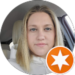 Profile photo of Robyn Landean