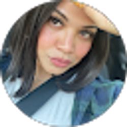 Profile photo of Jenn