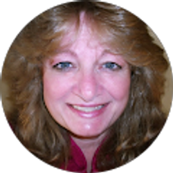 Profile photo of Deanna Cook