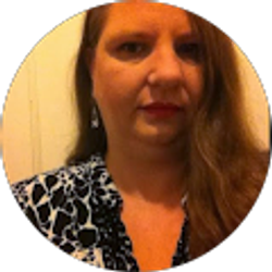 Profile photo of Nikki Henricks