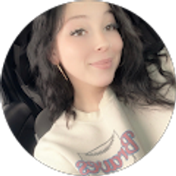 Profile photo of Makenna Wall