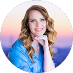 Profile photo of Kelli Shockey