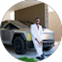 Profile photo of Ivan E.