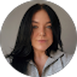 Profile photo of Nicolle Scheffler