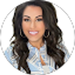 Profile photo of Cassie Venable