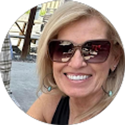 Profile photo of Sharon Benavides