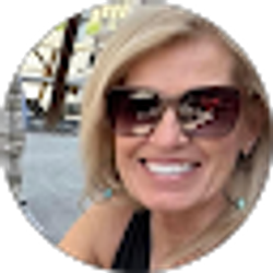 Profile photo of Sharon Benavides