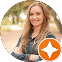 Profile photo of Stephani Robertson