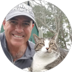 Profile photo of Daniel Leal