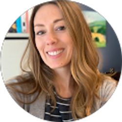 Profile photo of Jennifer Ghionzoli