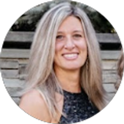 Profile photo of Alyse Urban