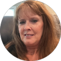 Profile photo of Carrie Calhoun