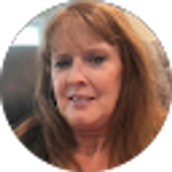 Profile photo of Carrie Calhoun