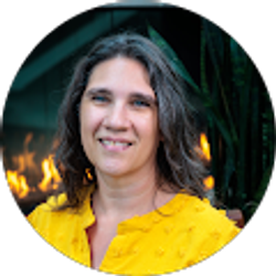 Profile photo of April Noe