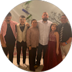 Profile photo of Roseann Flores