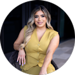 Profile photo of Daisy Martinez