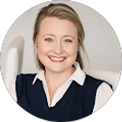 Profile photo of Robyn Lings