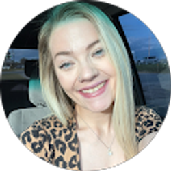 Profile photo of Raychel Mills