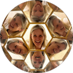 Profile photo of Heidi Rich