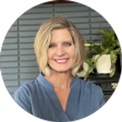 Profile photo of Liz