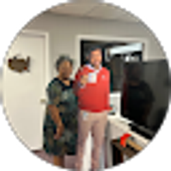 Profile photo of Carolyn beautiful house Adams