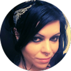 Profile photo of Laura Maxey