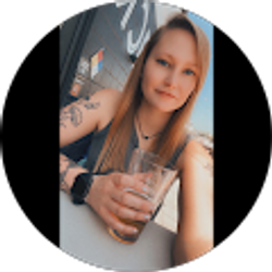 Profile photo of Kayla Lively