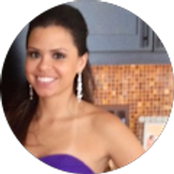 Profile photo of Lora Borges