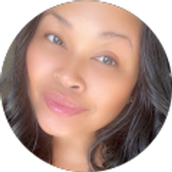 Profile photo of Veronika Neou