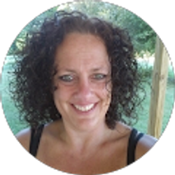 Profile photo of Amy Kerns