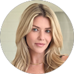 Profile photo of Hannah Pilkington