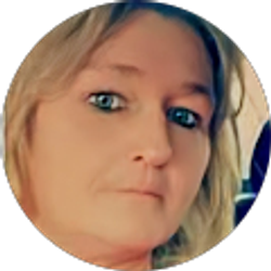 Profile photo of Sherry Mullins